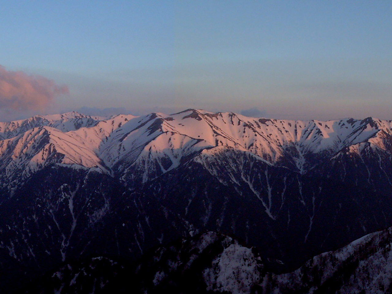 朝焼けの穂高連峯